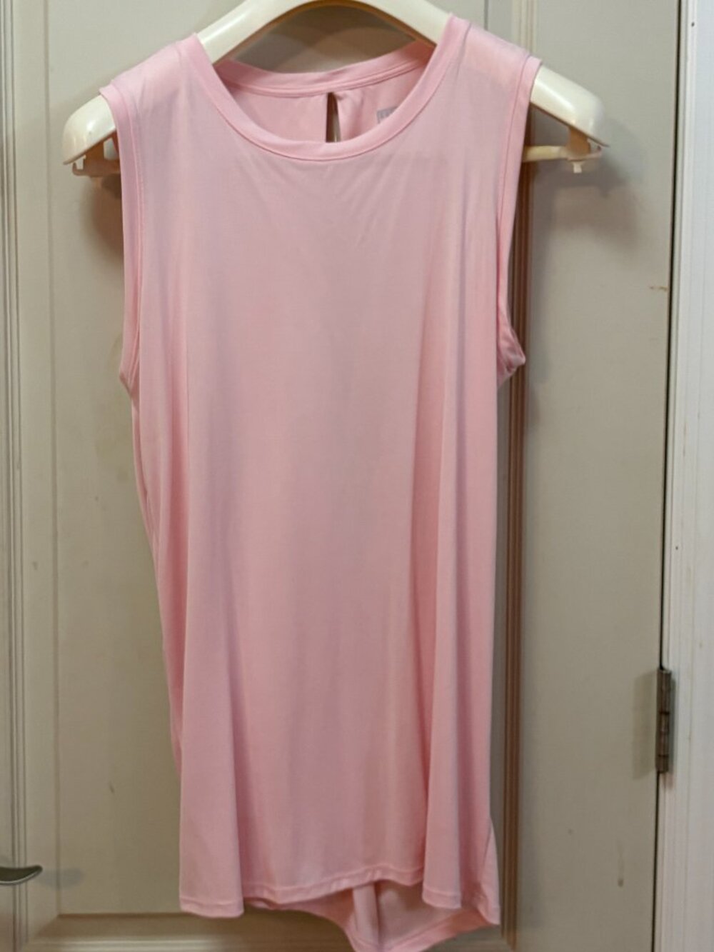 Evolution and Creation Women's  Size L 65% Modal/35 Poly sleeveless Tank. Pink.